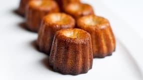 Le cannelé est un gâteau bordelais croustillant à l’extérieur et moelleux à l’intérieur, parfumé au rhum : voir la recette ici.