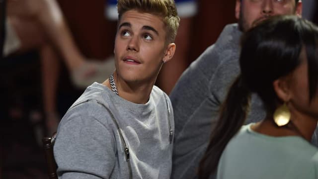 Shots est connue pour compter parmi ses investisseurs actuels le chanteur Justin Bieber