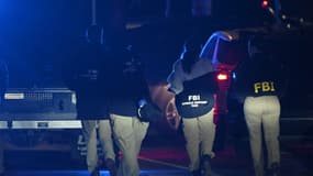 Des agents du FBI à Salem, dans le New Hampshire, le vendredi 19 décembre 2025.