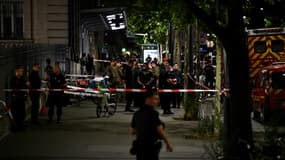 Périmètre de sécurité devant la gare de l'Est après l'agression au couteau d'un militaire de l'opération sentinelle, le 15 juillet 2024 à Paris