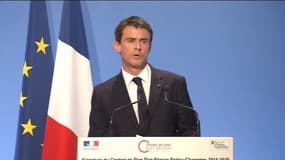 Le discours du 1er mai de Marine Le Pen "tourne le dos à l’avenir" pour Valls
