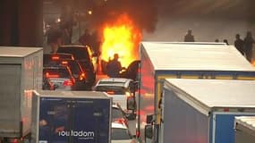 Taxis mobilisés contre UberPop: des affrontements près de la porte Maillot à Paris