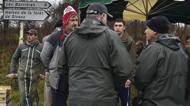 Blocage des accès à la "ZAD" de Sivens par des agriculteurs, le 2 mars 2015.