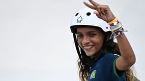 La skateboardeuse brésilienne Rayssa Leal pendant l'épreuve de street des Jeux olympiques de Tokyo, le 26 juillet 2021 