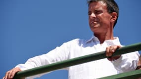 Le Premier ministre Manuel Valls lors de ses vacances dans le sud de la France en août 2015