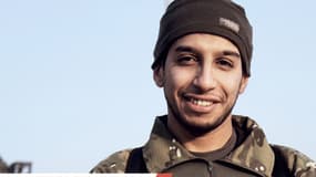 Photo non datée d'un homme présenté comme Abdelhamid Abaaoud, un jihadiste belge soupçonné d'être le commanditaire des attentats de Paris.