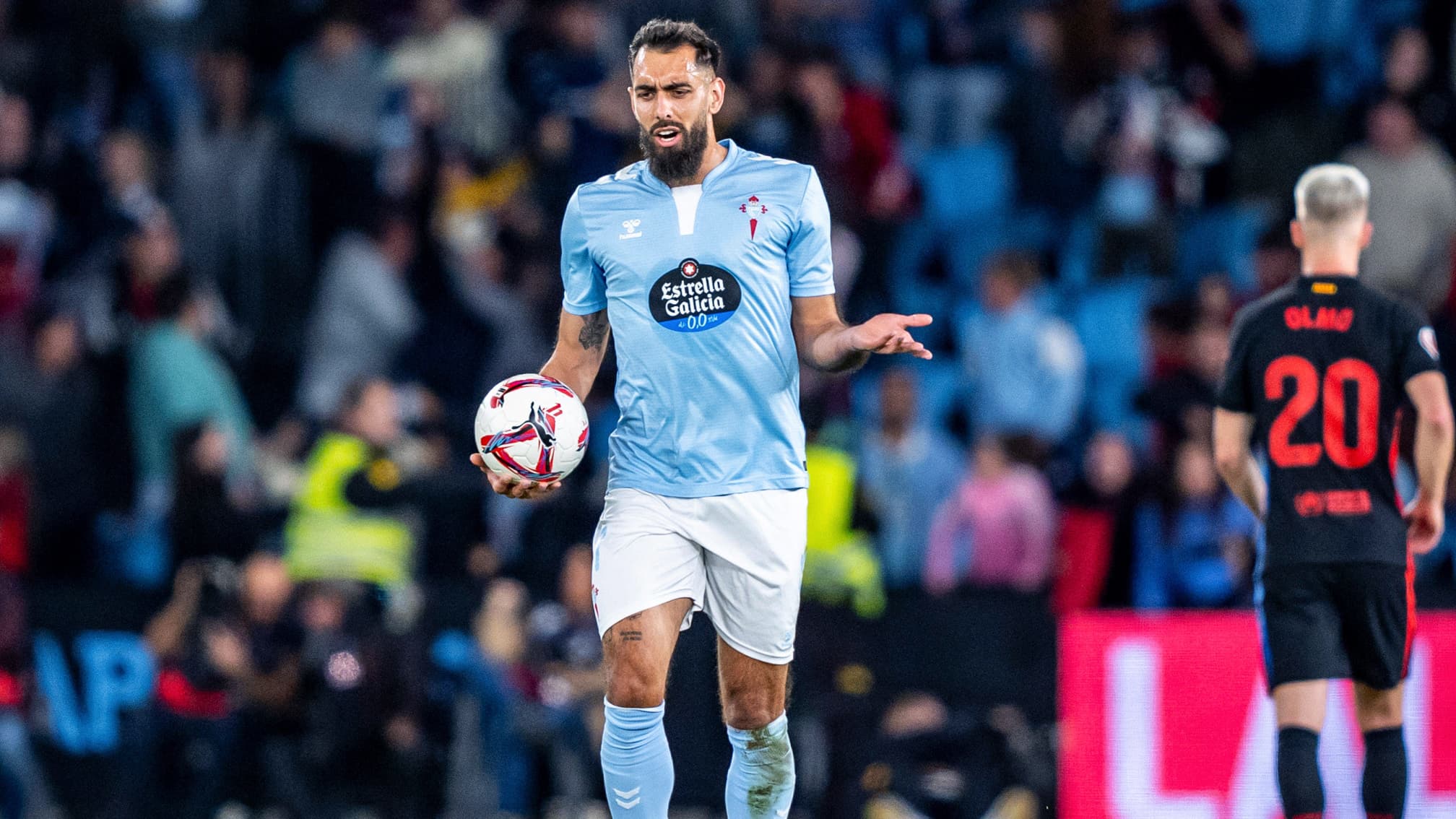 IL DÉNONCE UN "GÉNOCIDE": LE FOOTBALLEUR ESPAGNOL BORJA IGLESIAS AU SOUTIEN DES MANIFESTANTS PRO-PALESTINE SUR LA VUELTA