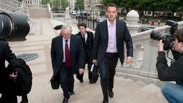 Au deuxième jour de son procès, Jérôme Kerviel, ex-trader de la Société générale tenu pour responsable d'une perte record de 4,9 milliards d'euros en 2008, a assuré qu'il avait agi dans le but de "faire de l'argent pour la banque". /Photo prise le 9 juin