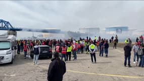 Les tensions au dépôt pétrolier de Fos-sur-Mer (Bouches-du-Rhône), le 21 mars 2023.