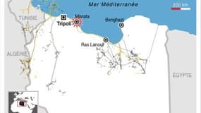 TIRS DE ROQUETTES À MISRATA EN LIBYE
