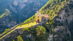 La chapelle Notre-Dame de la Ménour, dans les Alpes-Maritimes.
