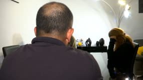 L'entourage de Rayan, âgé de 19 ans et polyhandicapé, qui a subi chez lui entre mars et avril 2025 à Marseille de violents coups de la part de son auxiliaire de vie.