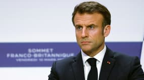 Emmanuel Macron lors d'une conférence de presse à l'Élysée avec le Premier ministre britannique Rishi Sunak, le 10 mars 2023