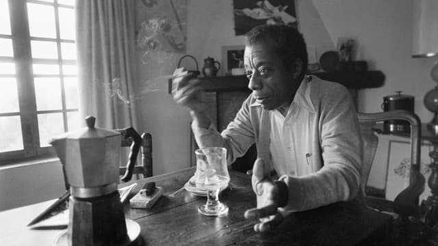 James Baldwin, chez lui à Saint-Paul-de-Vence en 1979.
