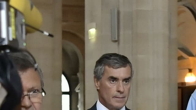 L'arrivée de Jérôme Cahuzac au tribunal de Paris le 5 septembre 2016