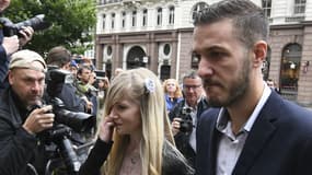 Les parents du nourrisson Charlie Gard, le 24 juillet 2017 à Londres. 