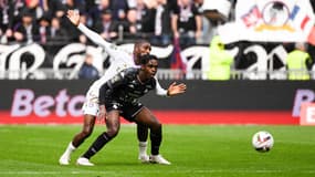 Clinton Mata et Joel Asoro lors d'OL-Metz, le 5 novembre 2023.