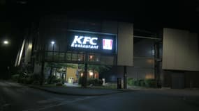 Un homme a été retrouvé mort dans les toilettes d'un KFC après 30h