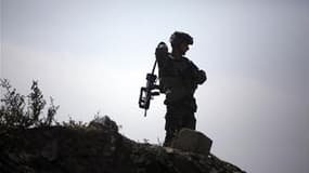 Un soldat français a été tué et quatre autres ont été blessés mercredi dans une explosion en Afghanistan, dans le sud de la province de Kapisa. Il s'agit du 58e militaire français tué en Afghanistan depuis le début de l'intervention alliée en 2001. /Photo