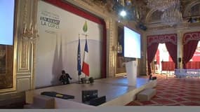 Présentation officielle de la COP 21: Hollande met le paquet