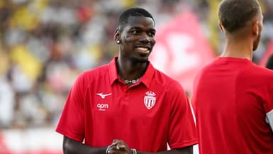 Le milieu de terrain français Paul Pogba lors de l'échauffement de Monaco, 8 août 2025