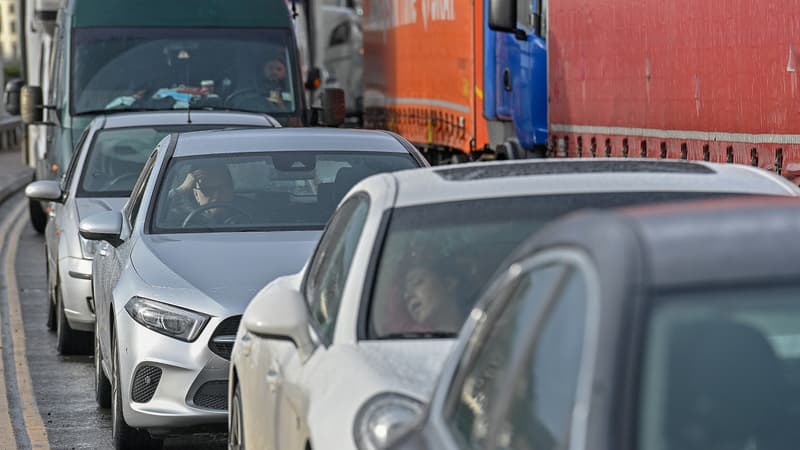 File de véhicules à Douvres