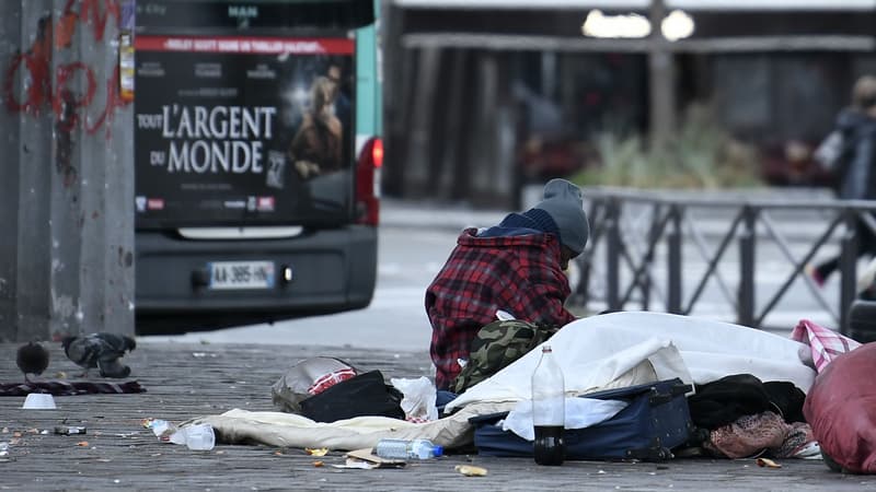 Près de 3.000 personnes seraient sans-abri à Paris.