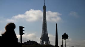 La France a engrangé 57,9 milliards d'euros en 2022 grâce au tourisme international, des recettes "record" 