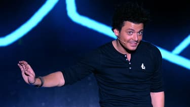 Kev Adams sur scène à Nyon en 2015