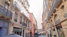 La rue des Lois à Toulouse, où un immeuble a été évacué après l'effondrement d'une partie du plafond.