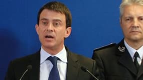 Le ministre de l’Intérieur, Manuel Valls, à Evry le 27 mars 2013.