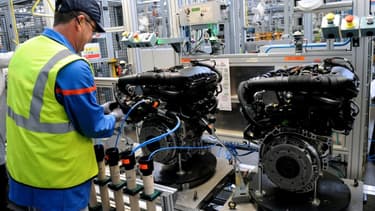 Dans l'usine de Douvrin, dans le Pas-de-Calais, le 29 octobre 2013