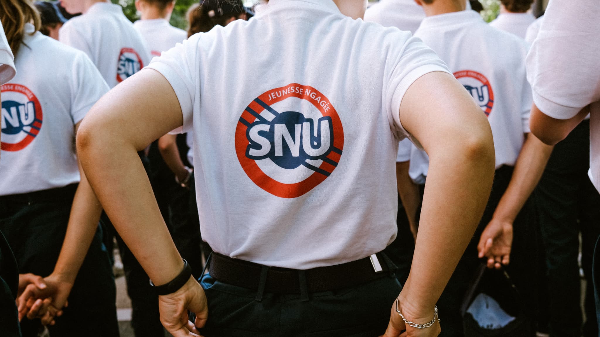 LE SERVICE NATIONAL UNIVERSEL VA ÊTRE "MIS EN EXTINCTION" EN VUE DE LA CRÉATION D'UN "SERVICE MILITAIRE VOLONTAIRE"