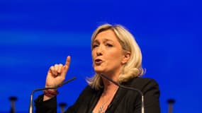 Marine Le Pen lors d'un meeting à Marseille, samedi 16 mars.