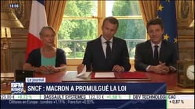 Emmanuel Macron signe la réforme du rail