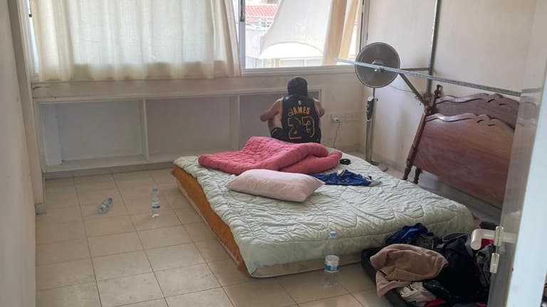 Chambre de l'un des joueurs de Chalkanoras Idaliou, été 2022