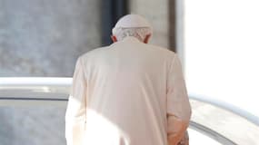 Après un ultime salut aux cardinaux, Benoît XVI abandonnera jeudi soir ses fonctions en toute discrétion pour se mettre "en retrait du monde". Aucune cérémonie publique n'a été programmée pour cette renonciation et le pape n'a pas prévu de s'exprimer avan