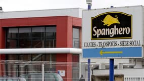 Selon la CFDT, qui cite un chiffre fourni par la direction, la société Spanghero, mise en cause dans le scandale de la viande de cheval étiquetée comme du boeuf, table sur une reprise de la production mercredi à environ 20% de l'activité normale. /Photo p