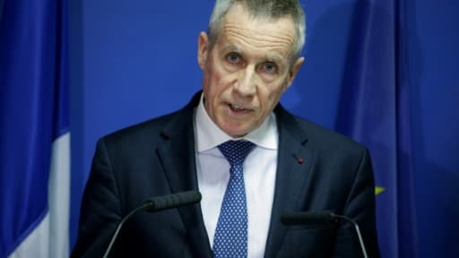 Le procureur Francois Molins lors d'un point de presse sur l'attaque au Louvre, le 3 février 2017 à Paris