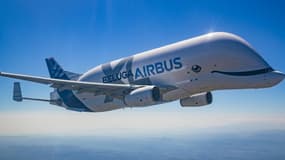 Le BelugaXL est un avion cargo destiné à transporter des pièces d'appareils entre les différents sites de production d'Airbus en Europe.