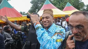 Kylian Mbappé à Djébalé, le village de son père, au Cameroun le 8 juillet 2023