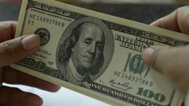 Le billet de 100 dollars pourrait se retrouver en voie d'extinction.