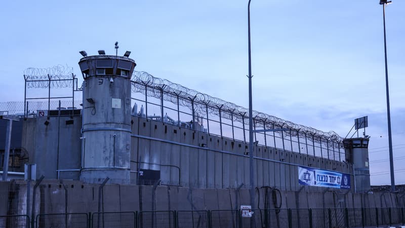 La prison militaire israélienne d'Ofer entre Ramallah et Baytunia le 25 novembre 2023
