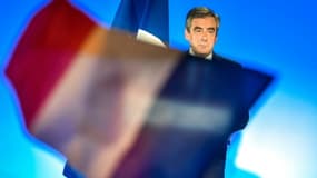 François Fillon, lors d'un meeting à Lille, le 18 avril 2017, a recruté Joseph Macé-Scaron, l'ancien directeur de la rédaction de Marianne, comme "plume"