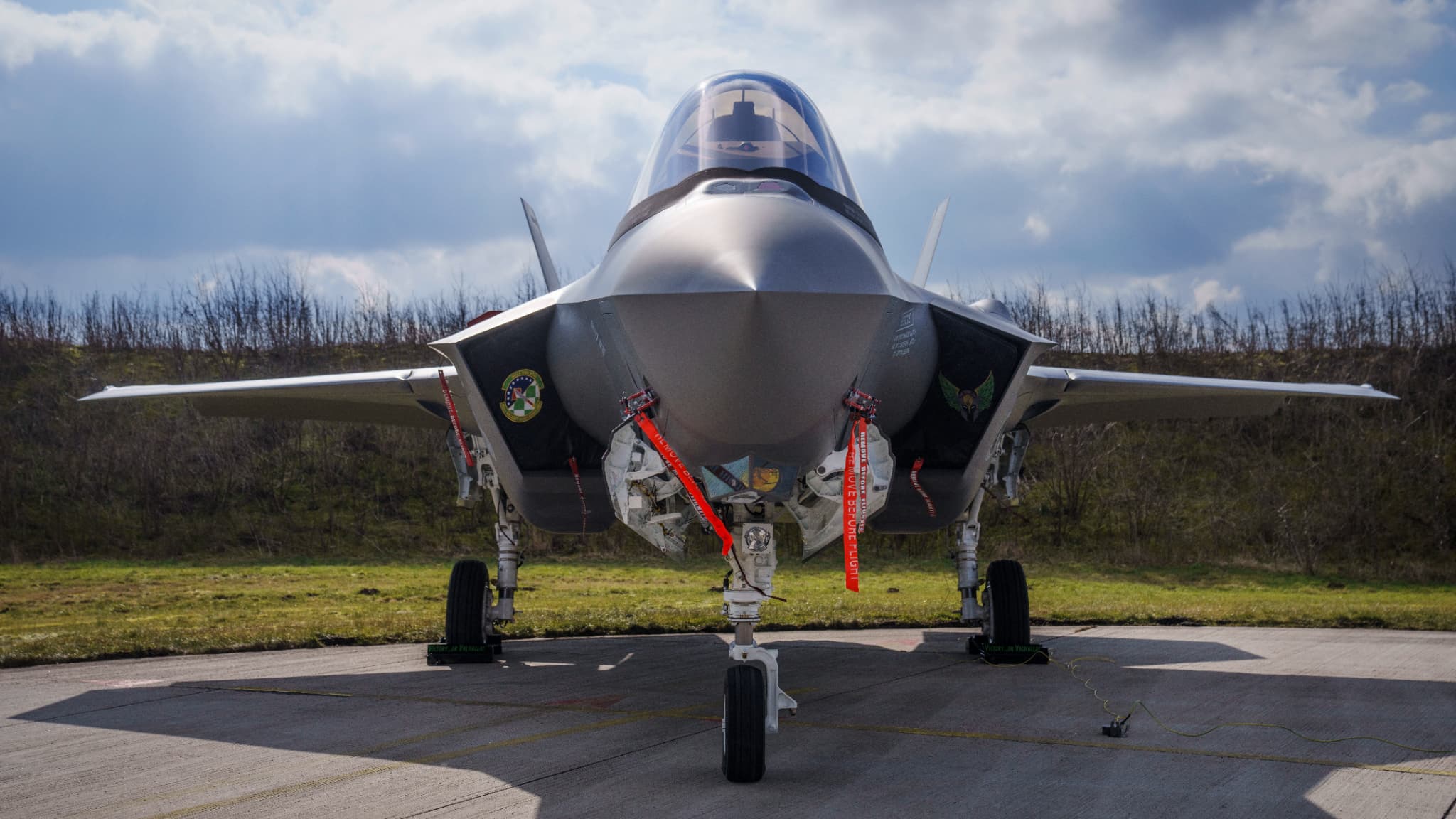 "LE BUT EST DE SEMER LA TERREUR": APRÈS "L'ATTAQUE HYBRIDE" PAR DES DRONES QU'IL N'A PAS PU NEUTRALISER, LE DANEMARK ANNONCE QU'IL VA ACHETER PLUS D'ARMES POUR SE DÉFENDRE
