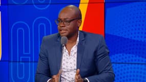 Durcir les règles du chômage : "Que les politiques montrent l'exemple, déjà !"