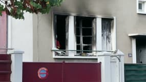 Une habitation où s'est produit un incendie mortel à Villeneuve-la-Garenne (Hauts-de-Seine) le 21 août 2025