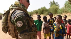 Un soldat français, membre de l'opération Barkhane, au Mali, en mai 2015. (photo d'illustration)