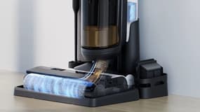 Cet aspirateur balai signé Tineco aspire et lave vos sols en un seul passage