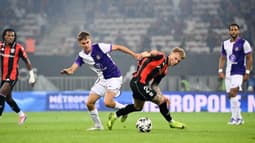 Duel entre Mario Sauer et Isak Jansson lors de Nice-Toulouse, 16 août 2025